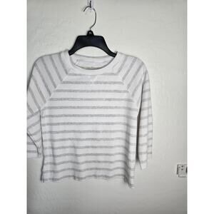 Eddie Bauer Cop top style 60% Cotton size xs gray